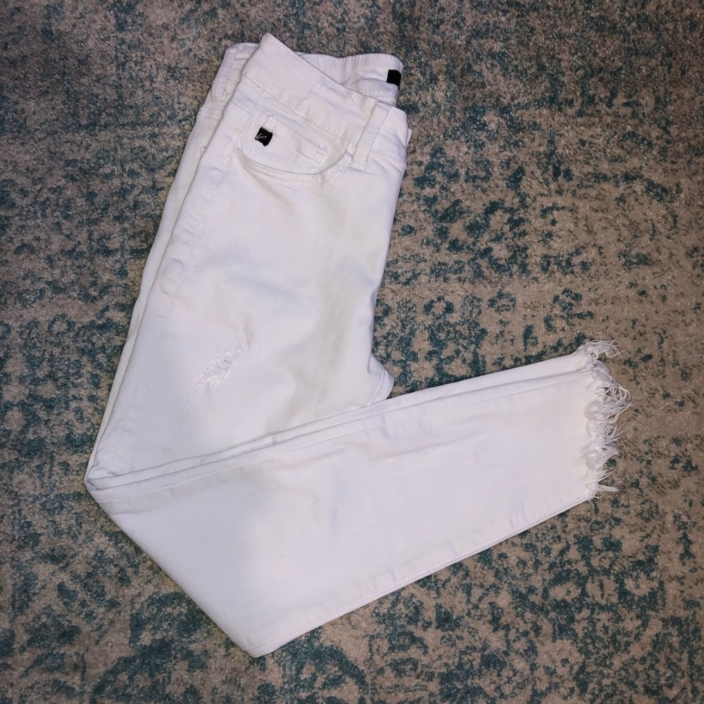 White KanCan jeans